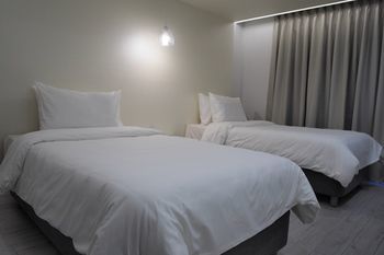 Leblanc Exclusive Resort Antipolo Exterior photo